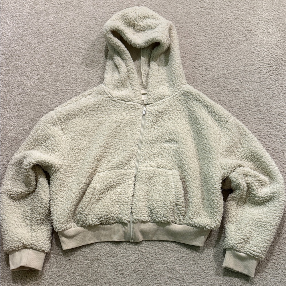 SKIMS Cream Sherpa Zip-Up Cropped Jacket